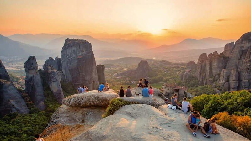 Meteora: Sunset Small Size Tour with Monasteries & Caves - Practical Tips for Travelers