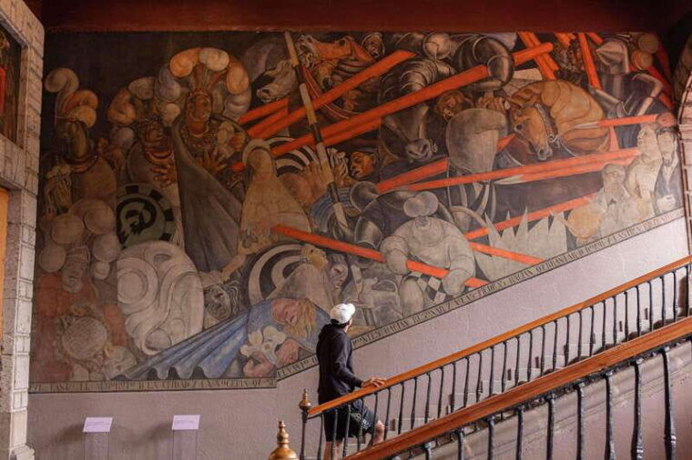 mexican-muralism-with-a-true-art-lover