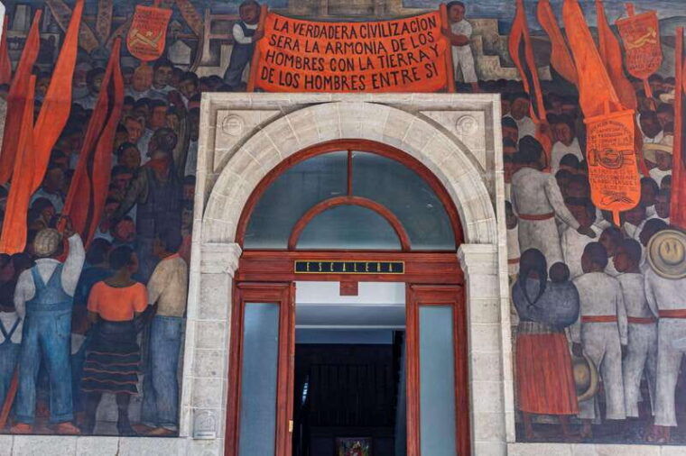 mexican-muralism-with-a-true-art-lover
