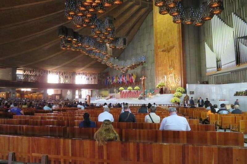 mexico-city-basilica-of-guadalupe-and-teotihuacan-pyramids
