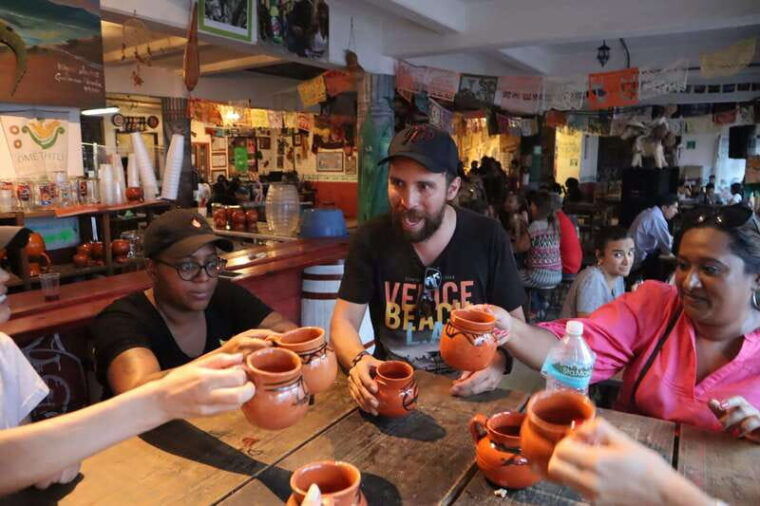 mexico-city-city-highlights-cable-car-ride-w-taco-tour