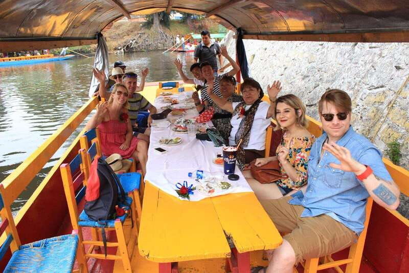 mexico-city-coyoacan-xochimilco-unam-full-day-tour