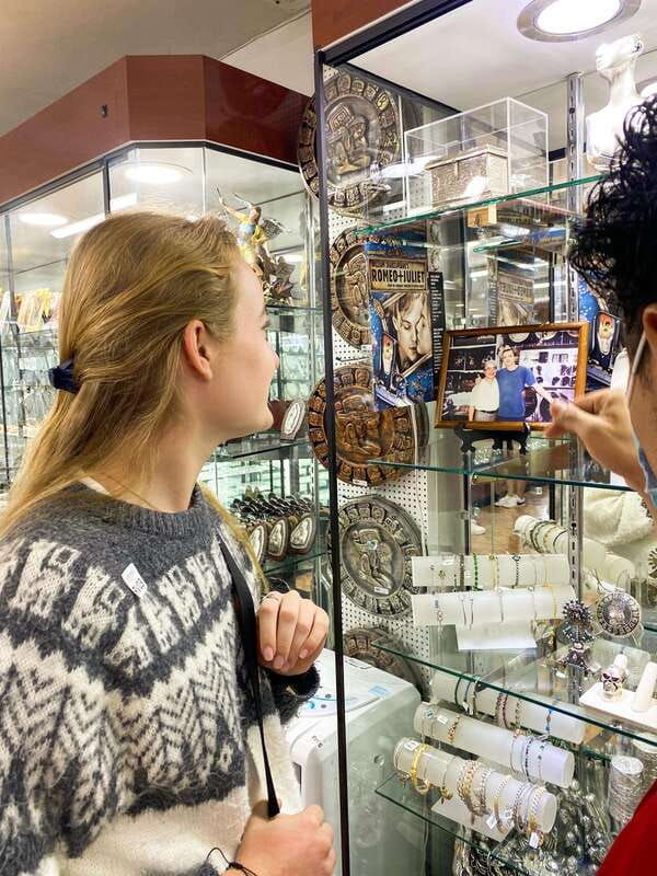 mexico-city-coyoacan-xochimilco-unam-full-day-tour