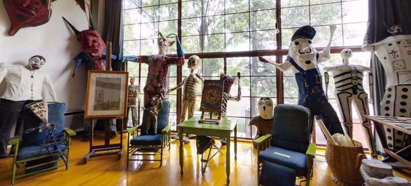 mexico-city-frida-kahlo-diego-rivera-studio-house-tour