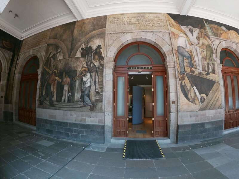 mexico-city-history-architecture-muralism-walking-tour