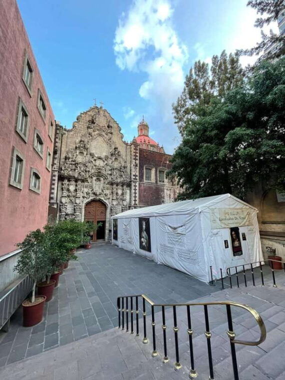 mexico-city-history-architecture-muralism-walking-tour