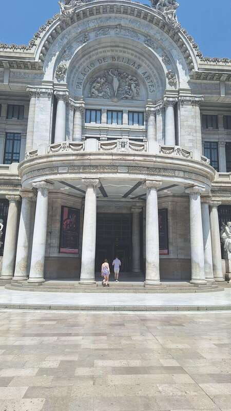 mexico-city-private-tour-with-a-local-guide-murals-history-and-tacos