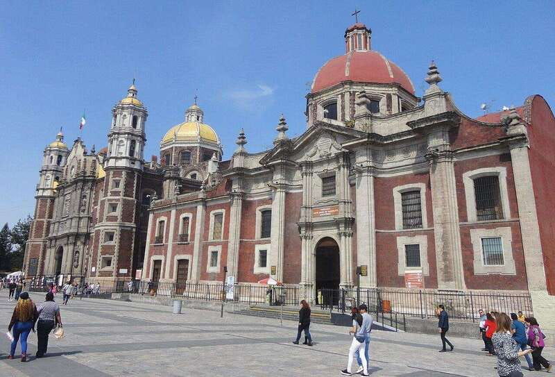 mexico-city-tour-to-the-basilica-of-our-lady-of-guadalupe