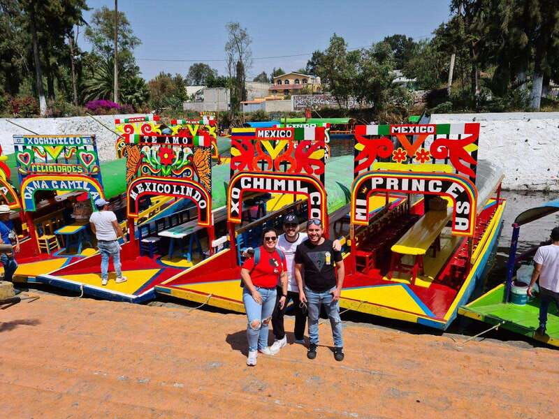 mexico-city-tour-to-xochimilco