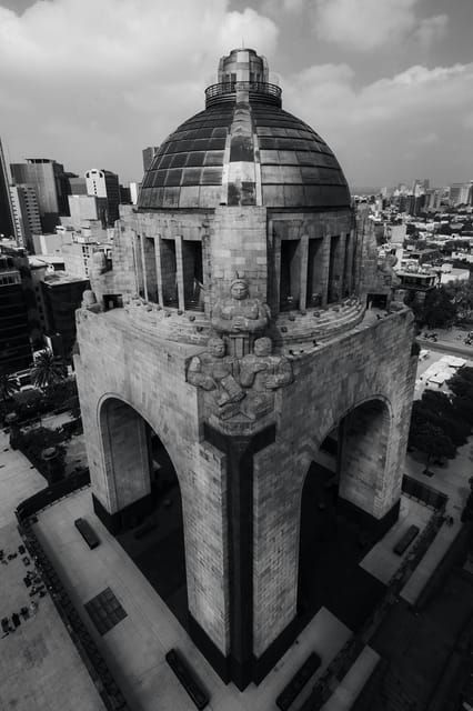 mexico-city-walking-tour-to-the-monument-to-the-revolution