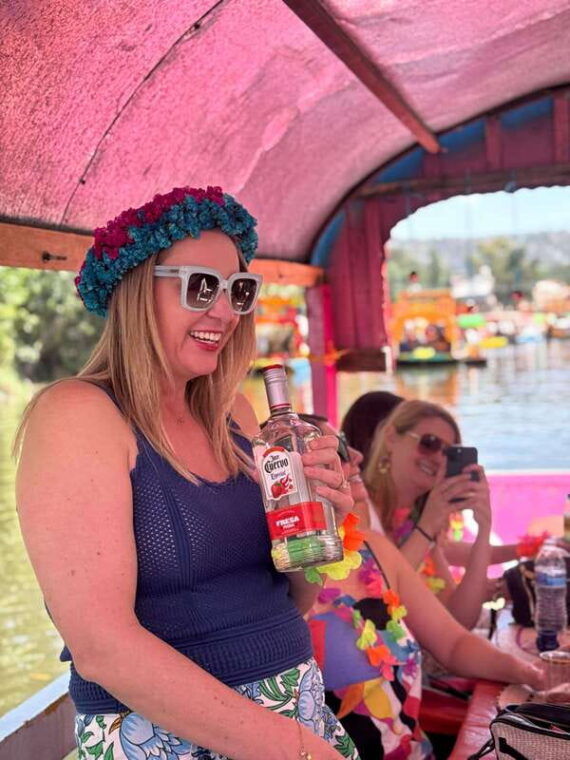 mexico-city-xochimilco-boat-party-with-unlimited-drinks