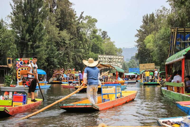 mexico-city-xochimilco-coyoacan-frida-kahlo-unam