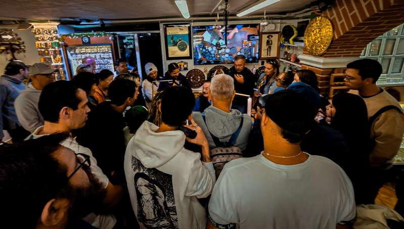 mexico-city-xochimilco-waterways-and-coyocan-alleys