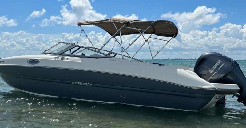 miami-24-foot-private-boat-for-up-to-8-people