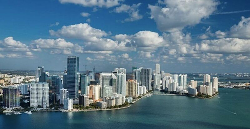 miami-50-minute-airplane-tour-beaches-islands-downtown