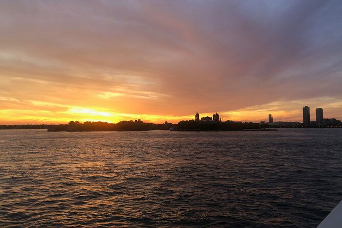 miami-75-minute-sunset-boat-tour-and-sightseeing