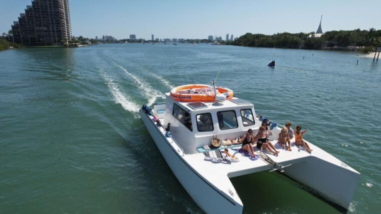miami-adventure-cruise-with-jetski-tubing-and-drinks