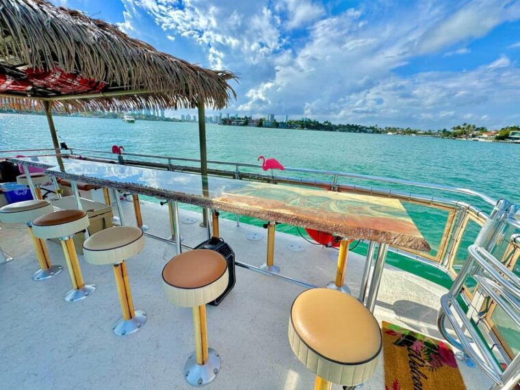 miami-afternoon-private-tiki-boat-tour-on-the-miami-river