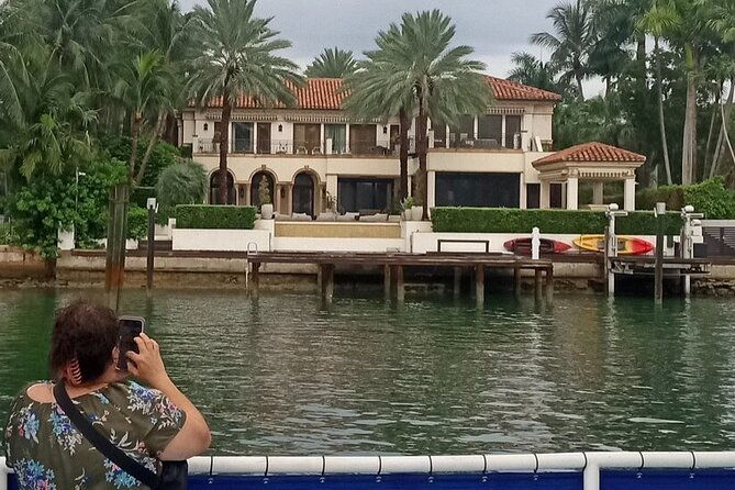 miami-and-bayside-90-min-cruise-of-celebrity-islands