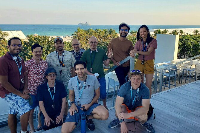 miami-art-deco-glamour-vice-secrets-with-tropical-cocktail