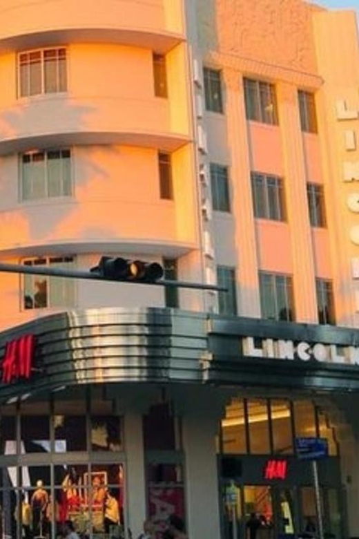miami-art-deco-south-beach-walking-tour-with-a-guide