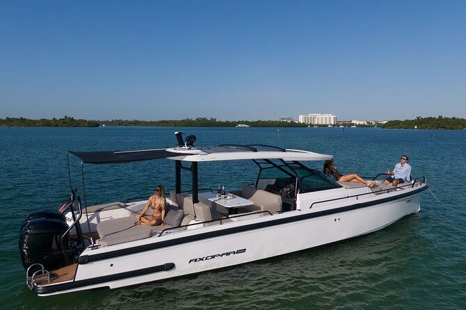 miami-bay-discovery-private-yacht-cruise-with-captain