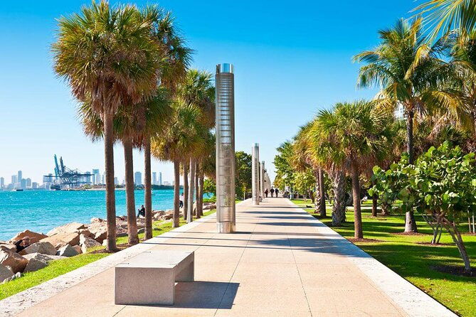miami-beach-art-deco-hidden-gems-bike-tour-with-local-historian