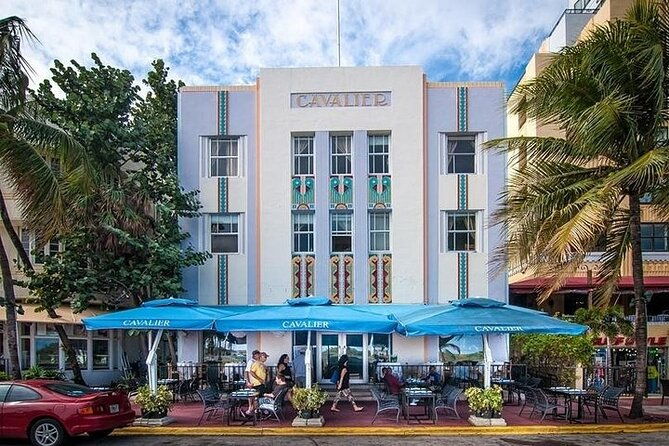 miami-beach-art-deco-private-tour-with-cocktails