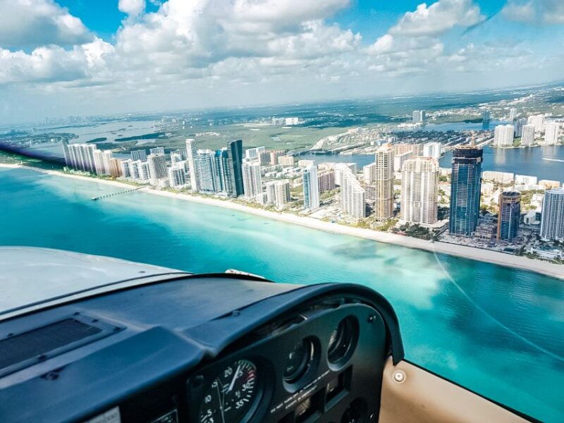 miami-beach-private-luxury-airplane-tour-with-champagne