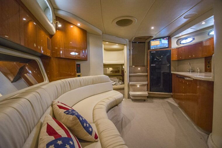 miami-beach-private-yacht-rental-with-captain-and-champagne