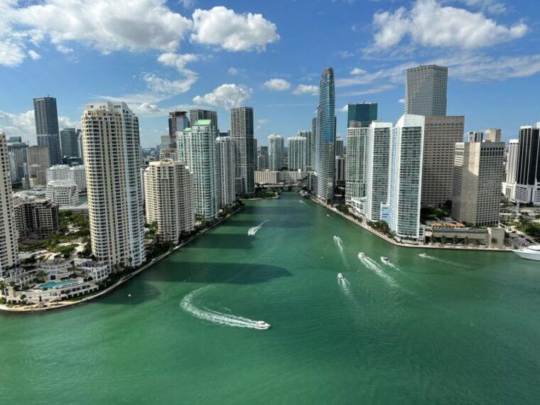 miami-beach-sightseeing-helicopter-tour