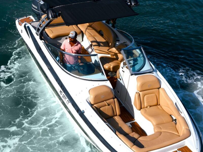 miami-beach-spectacular-sandbar-skyline-boat-tour