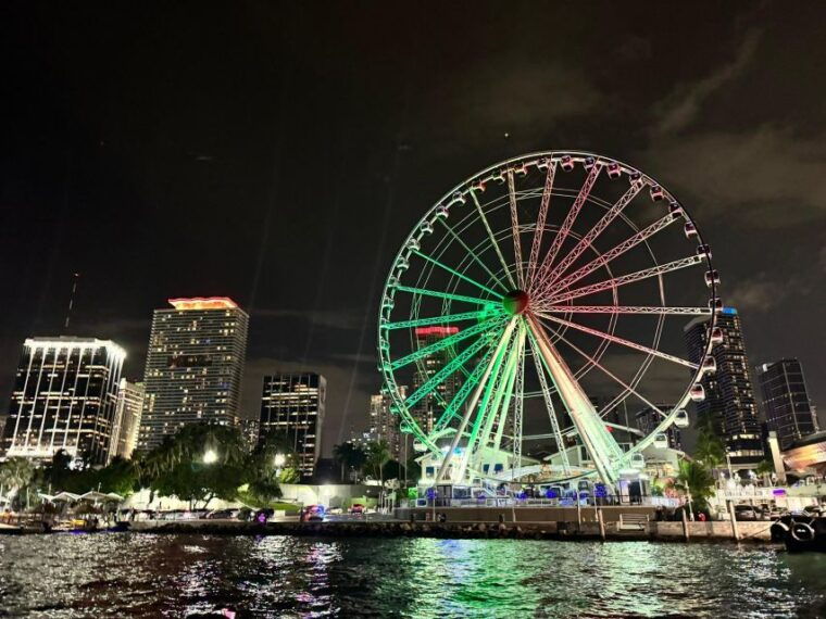 miami-beach-spectacular-sandbar-skyline-boat-tour