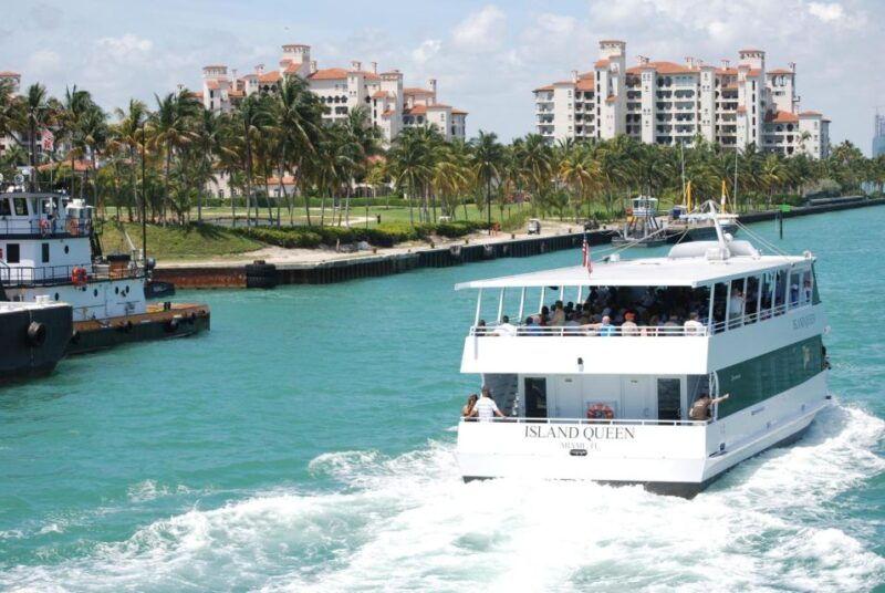 miami-biscayne-bay-boat-cruise-with-transportation-included