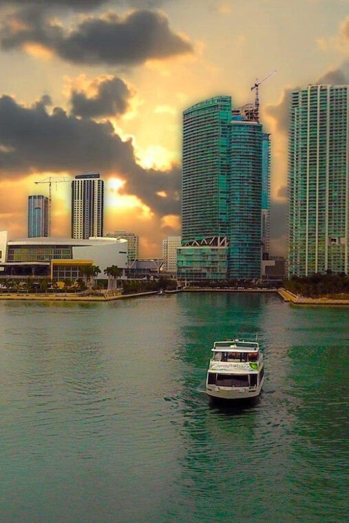 miami-biscayne-bay-celebrity-homes-day-or-night-cruise