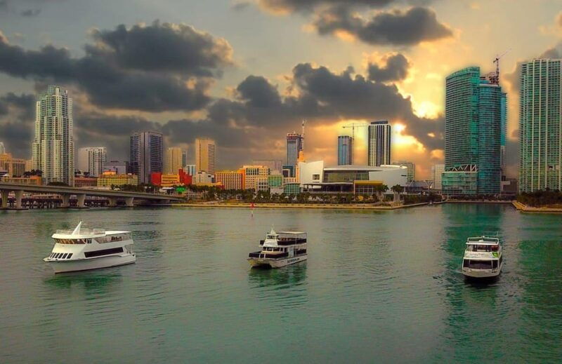 miami-biscayne-bay-south-beach-sunset-cruise