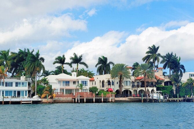 miami-boat-tour-celebrity-homes-millionaire-mansions
