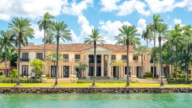 miami-celebrity-homes-millionaire-mansions-boat-tour