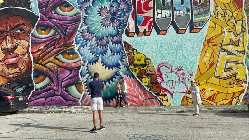 Miami: City Sightseeing and millionaire row boat tour - Frequently Asked Questions
