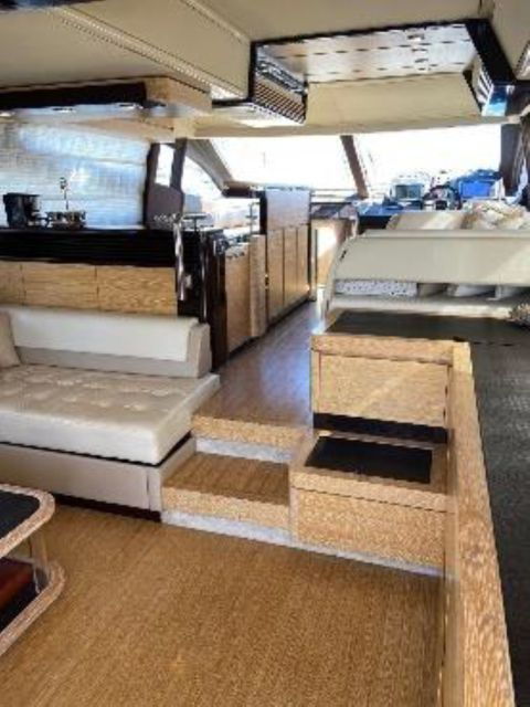 miami-epic-sail-unforgettable-celebrations-aboard-yachts