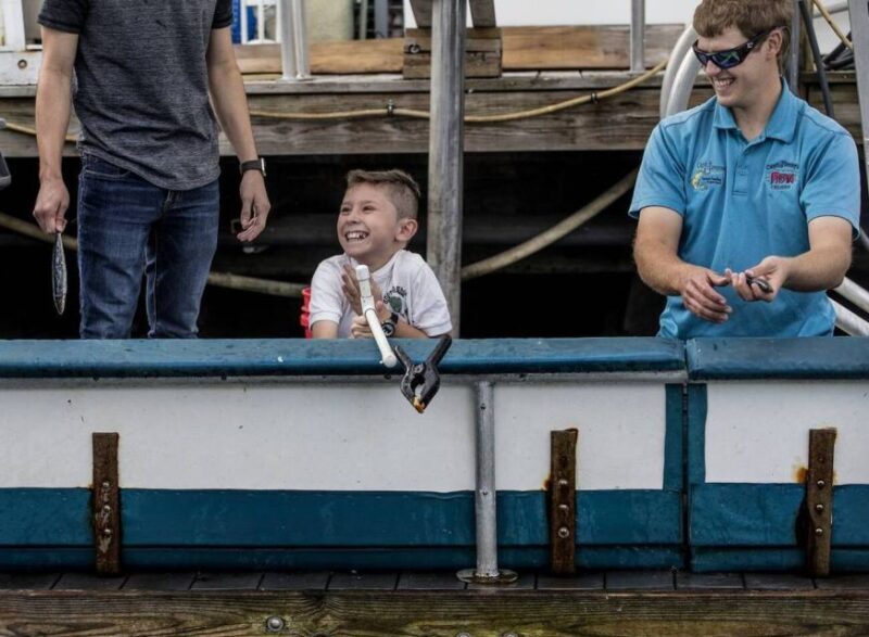 Miami: Giant Fish Feeding Experience - FAQ