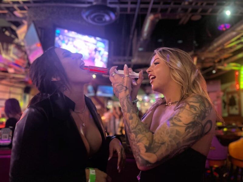 miami-guided-bar-crawl-with-drinks-discounts-and-club-entry