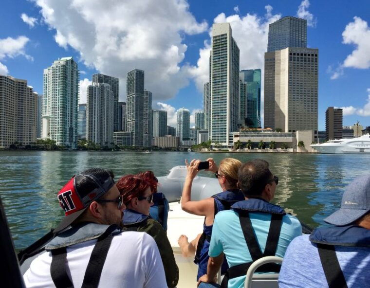 miami-guided-small-group-boat-tour-iconic-stiltsville