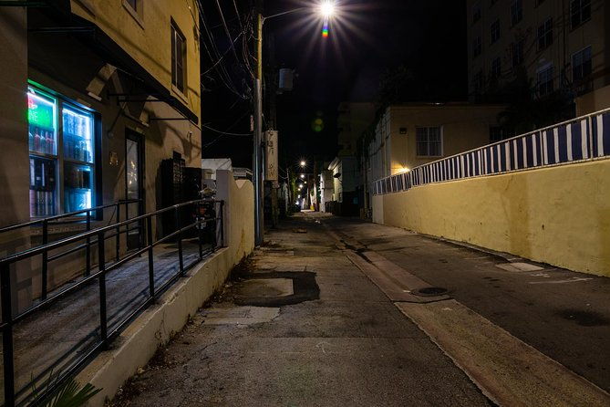 miami-haunted-south-beach-walking-ghost-tour