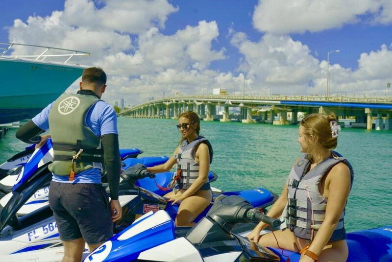 miami-jet-ski-riding-from-south-beach