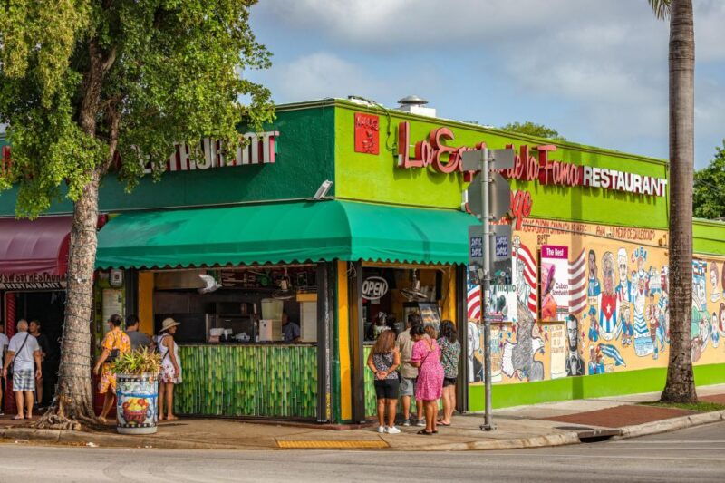 miami-little-havana-wow-walking-tour-small-group-size