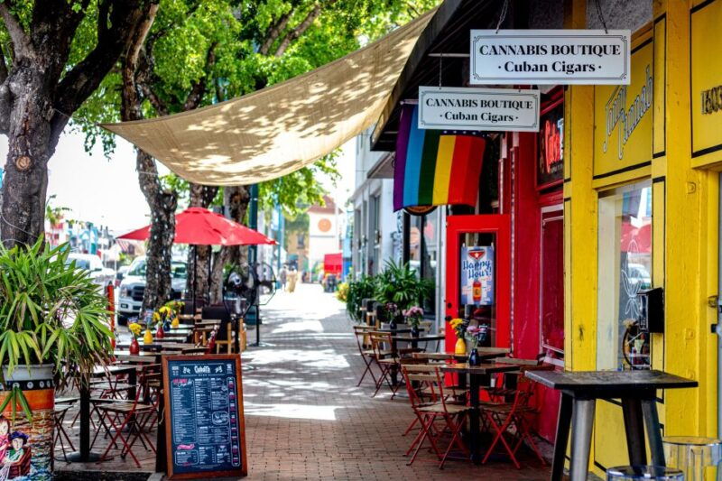 miami-little-havana-wow-walking-tour-small-group-size