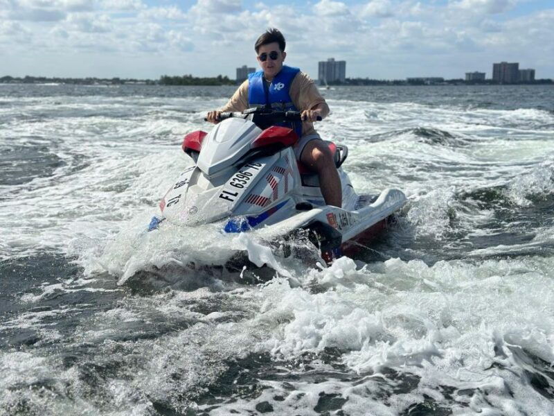 miami-miami-beach-jetski-ride-with-boat-and-drinks