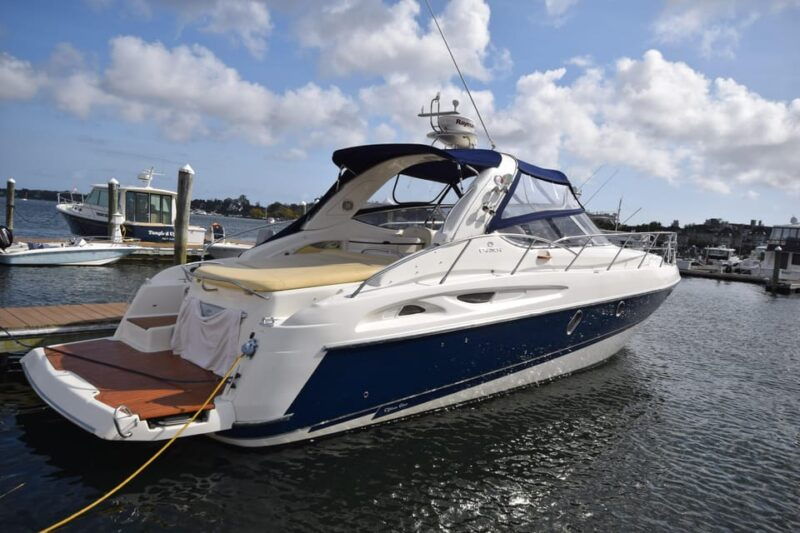 miami-night-time-yacht-or-boat-charter-for-up-to-12-guests