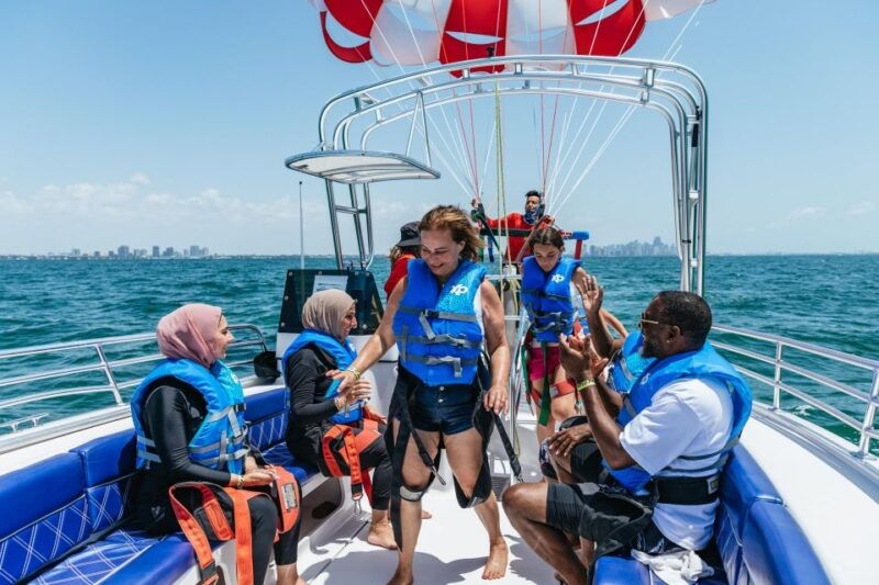 miami-parasailing-experience-in-biscayne-bay